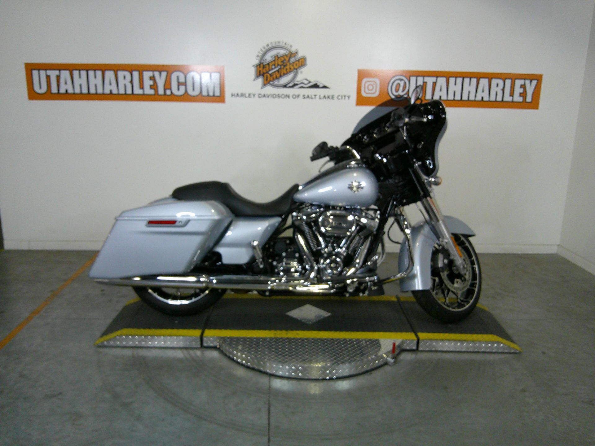 Certified Pre-Owned 2021 Harley-Davidson STREET GLIDE SPECIAL