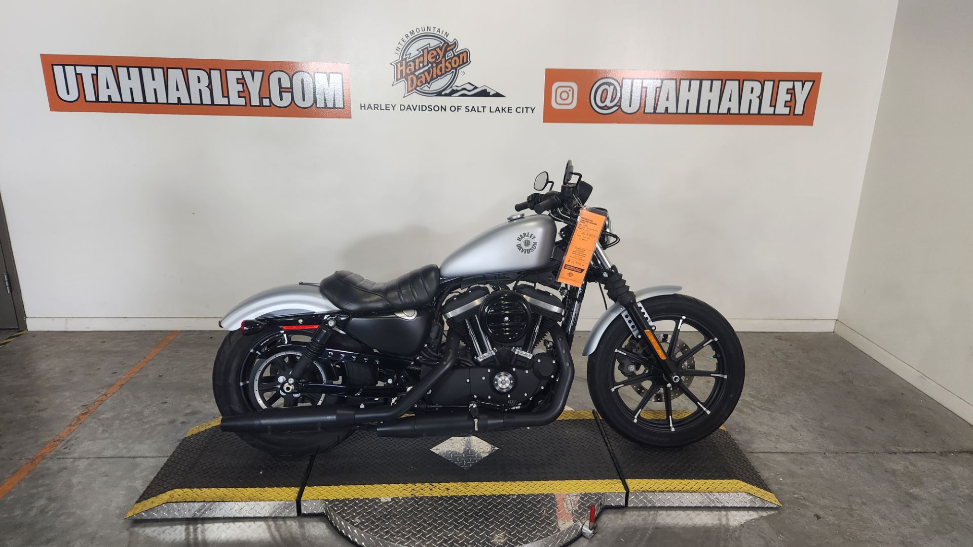 2020 Iron 883