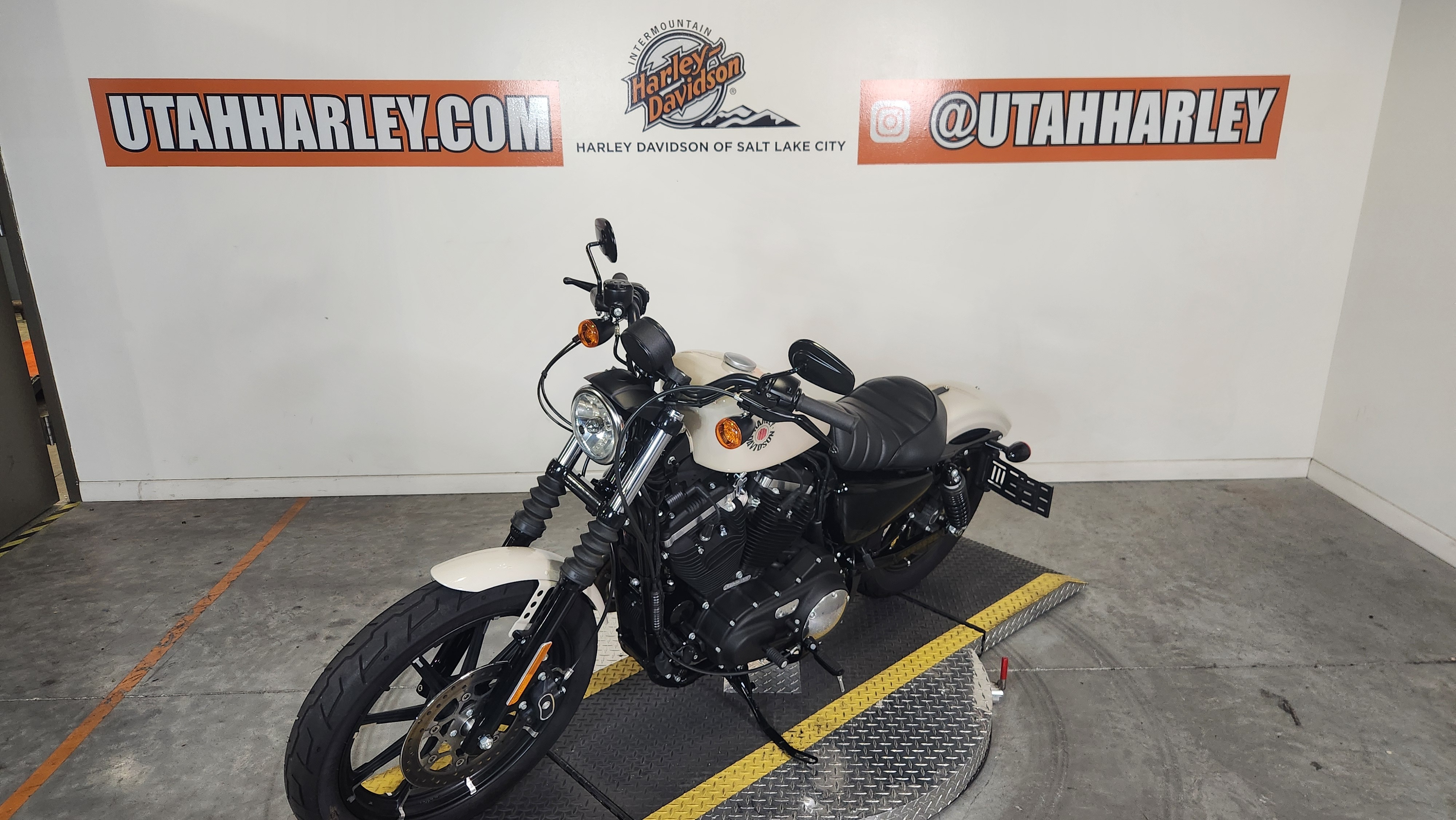 2022 Harley-Davidson Iron 883 4