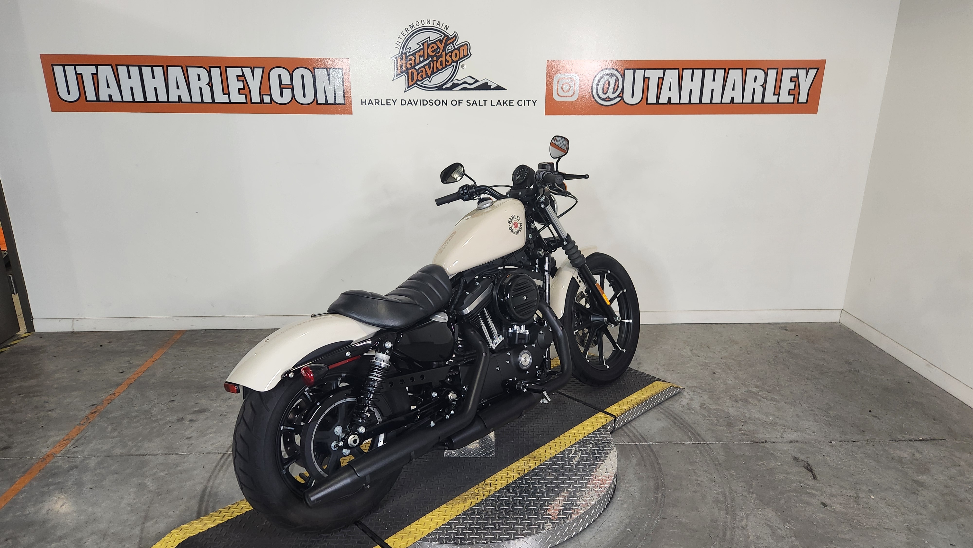 2022 Harley-Davidson Iron 883 8