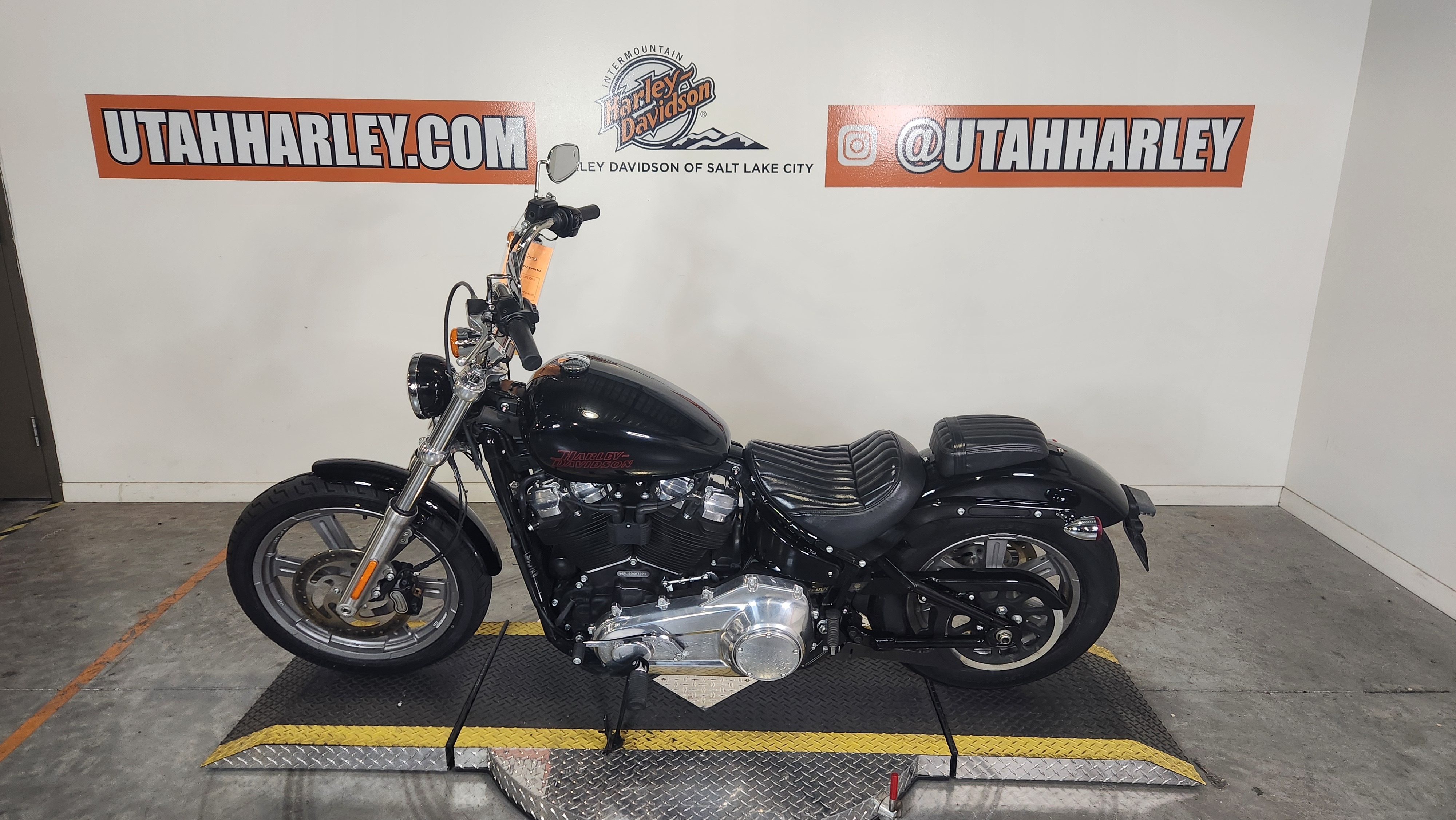 2024 Harley-Davidson Softail® Standard 1