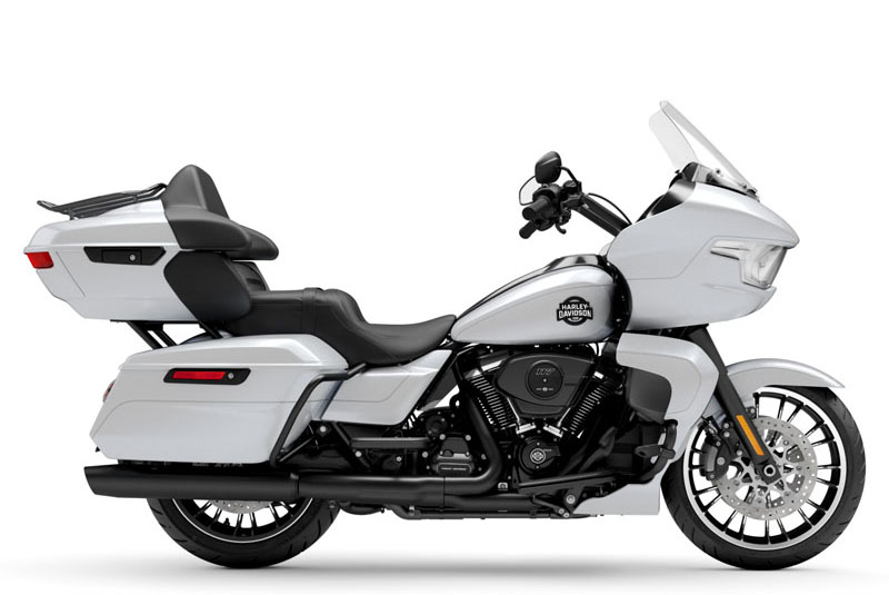 2026 Harley-Davidson Road Glide® Limited 1