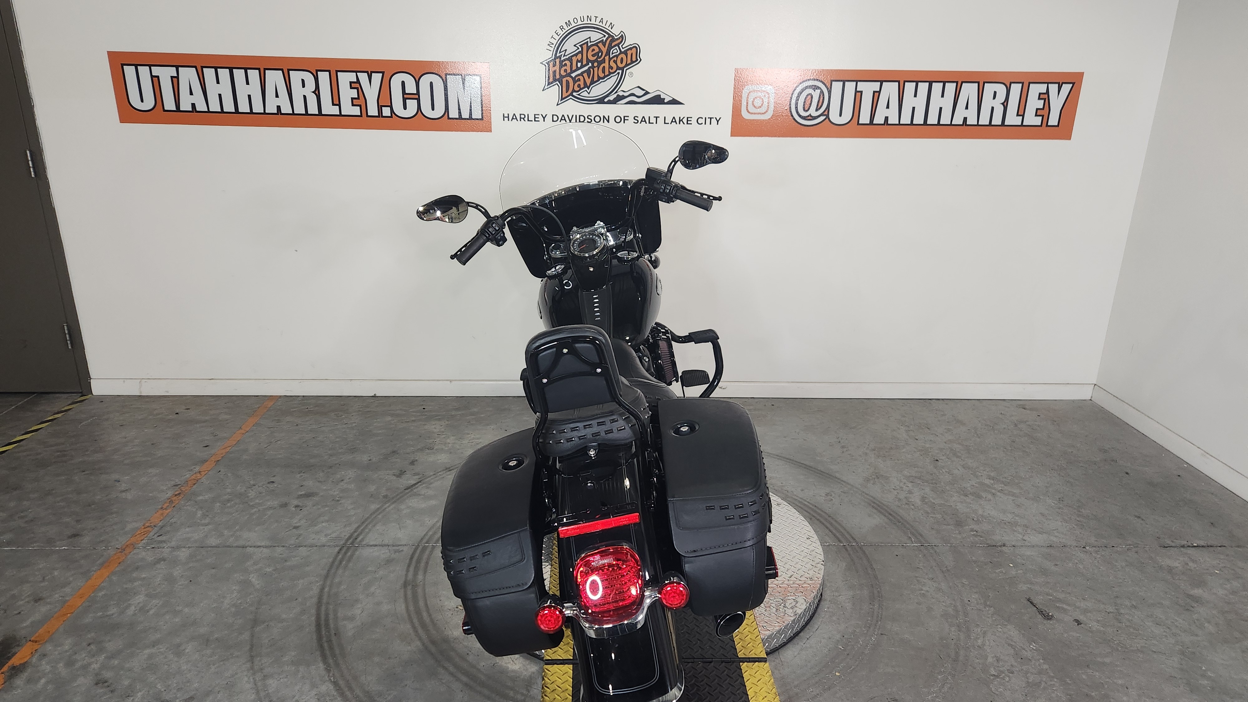 2021 Harley-Davidson Heritage Classic 114 3
