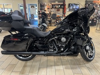 2026 Harley-Davidson Street Glide® Limited 1