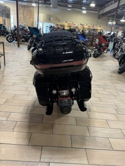 2026 Harley-Davidson Street Glide® Limited 7