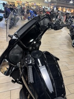 2026 Harley-Davidson Street Glide® Limited 9