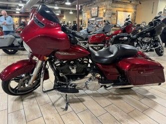 2017 Harley-Davidson Street Glide® Special 4