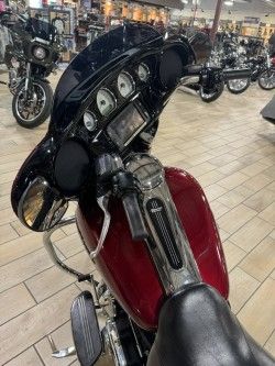 2017 Harley-Davidson Street Glide® Special 8