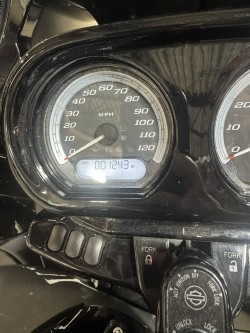 2023 Harley-Davidson Road Glide® Limited 8
