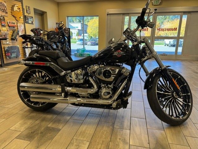 New 2025 Harley-Davidson Breakout® - Specs, Price, Photos | Salt