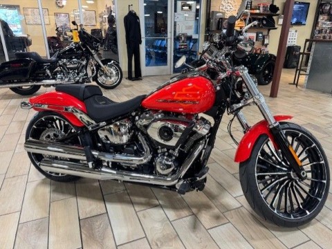 New 2026 Harley-Davidson Breakout® - Specs, Price, Photos | Salt
