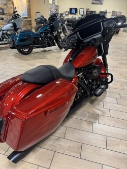 2025 Harley-Davidson Street Glide® 6
