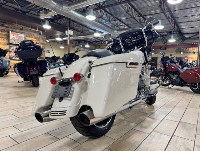 2022 Harley-Davidson Street Glide® Special 6
