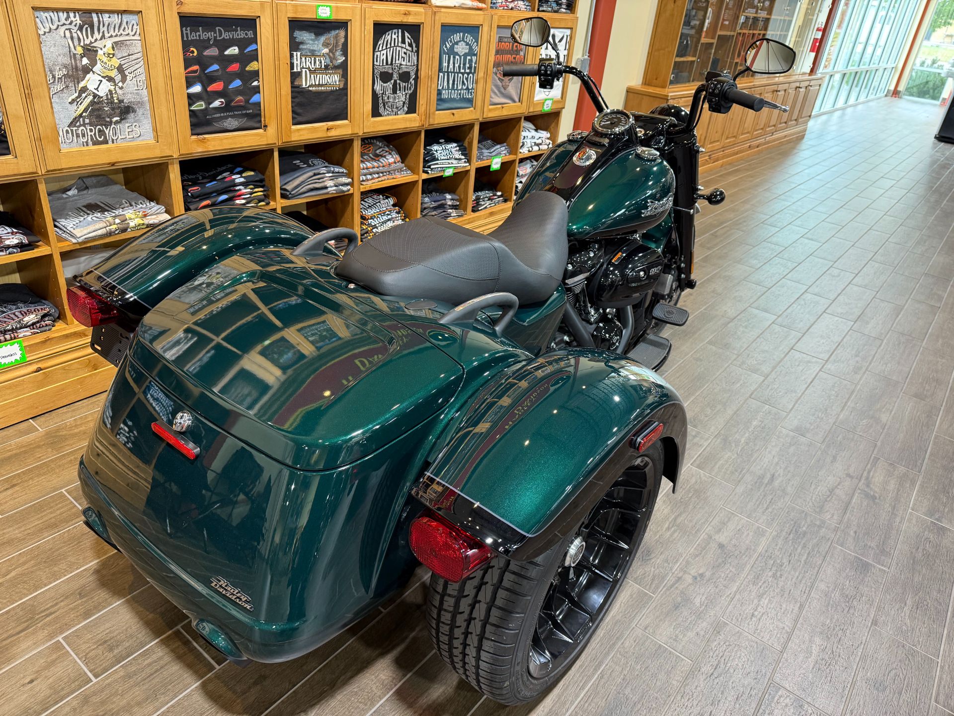 New 2024 Harley-Davidson Freewheeler® - Specs, Price, Photos