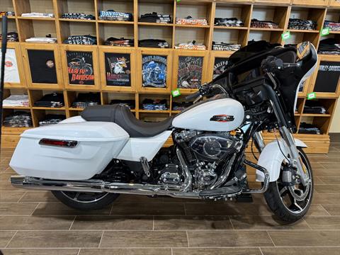 HARLEY ANGEL 本革ベスト4XL ホワイト Used 2024 Harley-Davidson Street Glide® White Onyx Pearl (Chrom