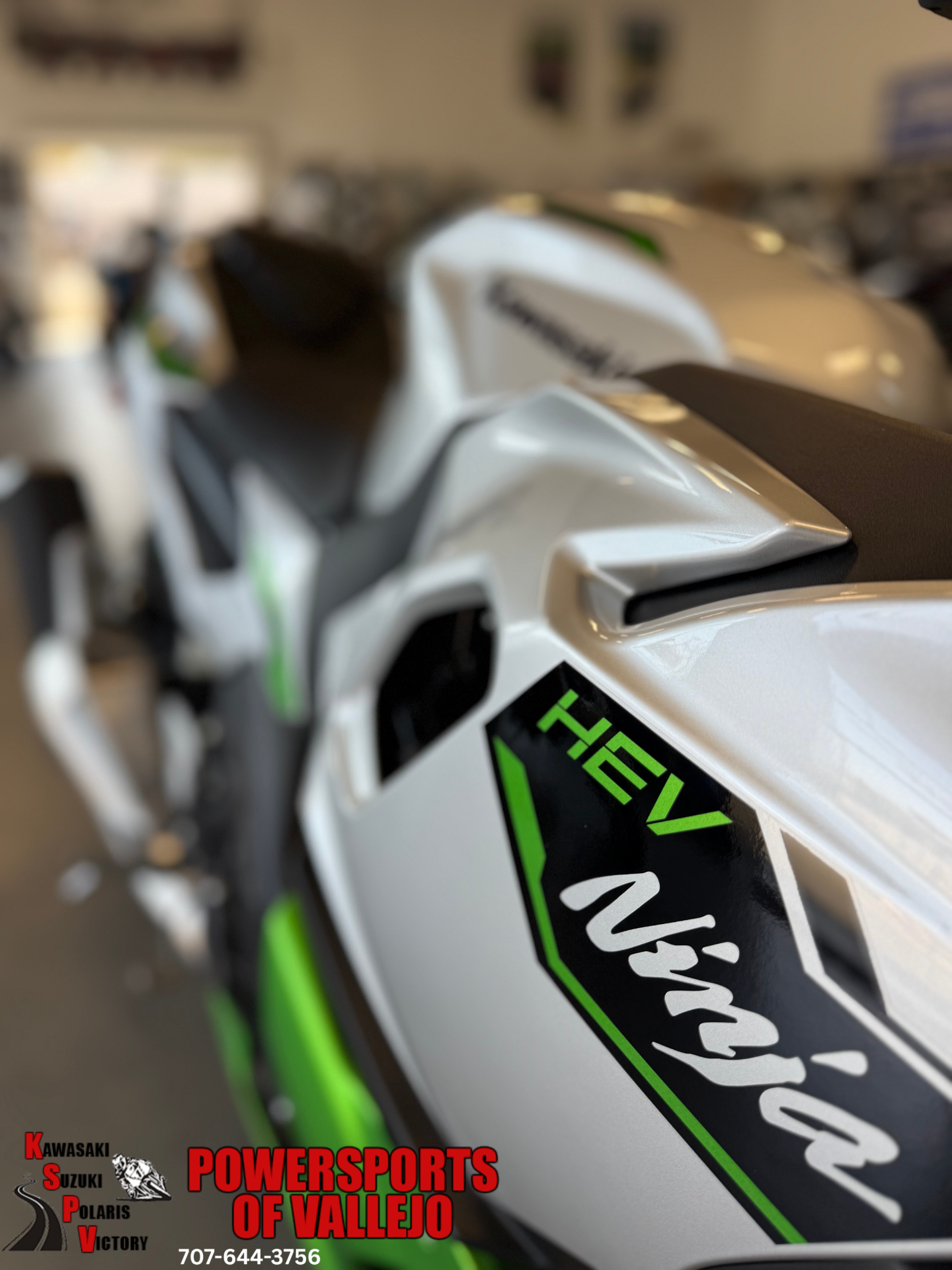 New 2024 Kawasaki Ninja 7 Hybrid ABS Metallic Bright Silver