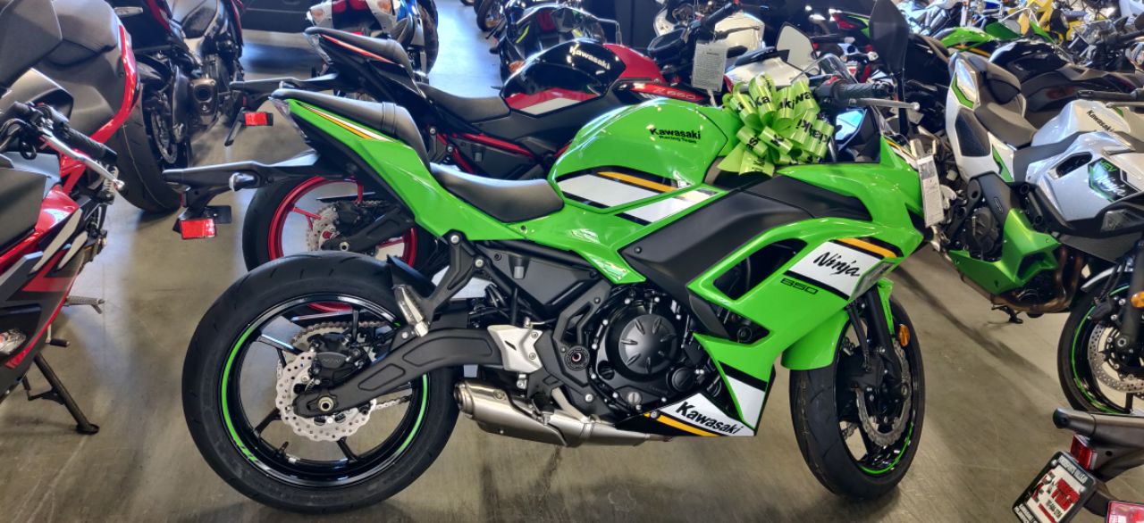 New 2025 Kawasaki Ninja 650 KRT Edition ABS Lime Green Ebony