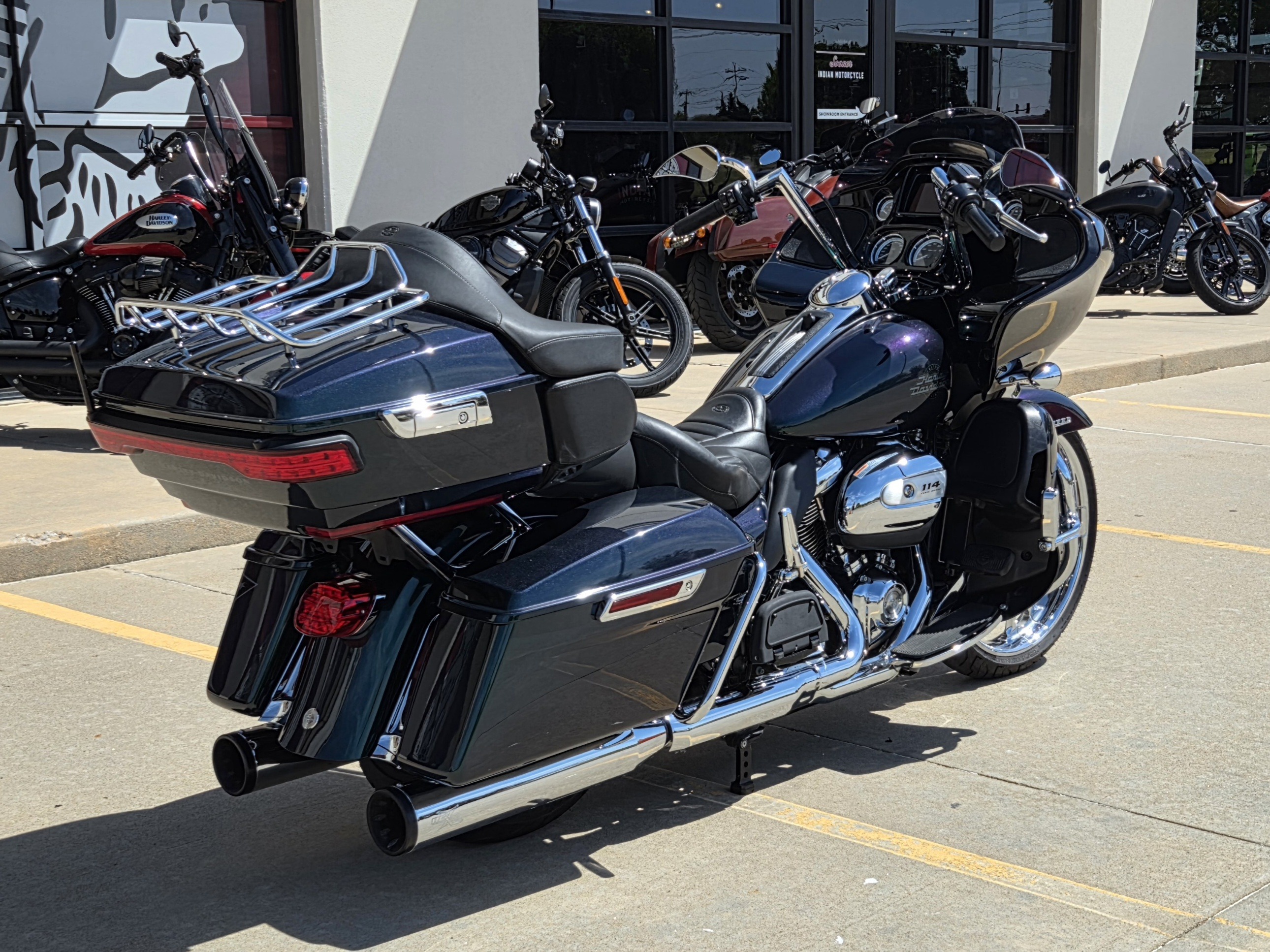 2021 Harley-Davidson Road Glide® Limited 8