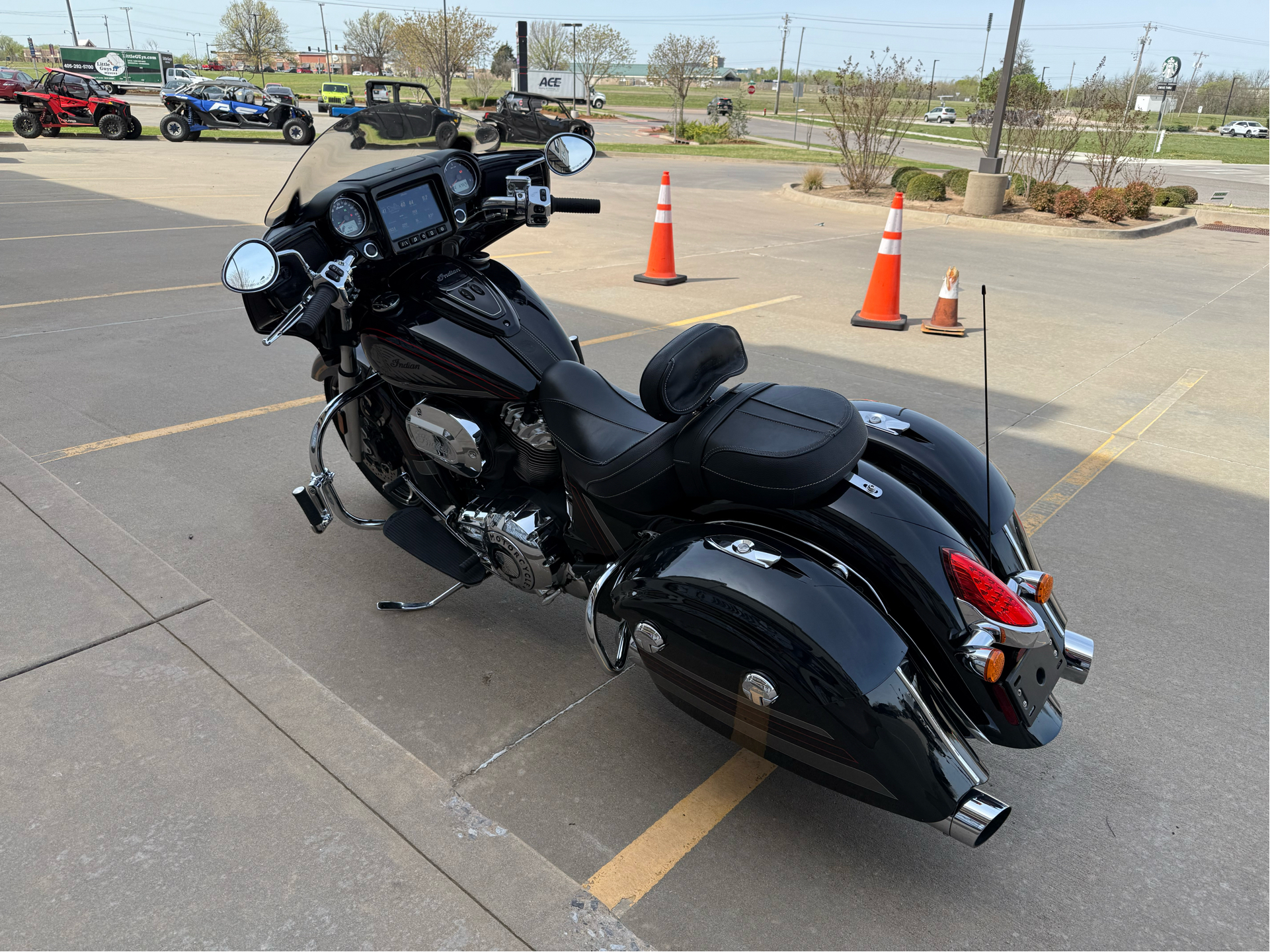 【定番】INDIAN MOTORCYCLE ファイヤーパターン黒 chief-bobber-dh-black-smoke.jpg