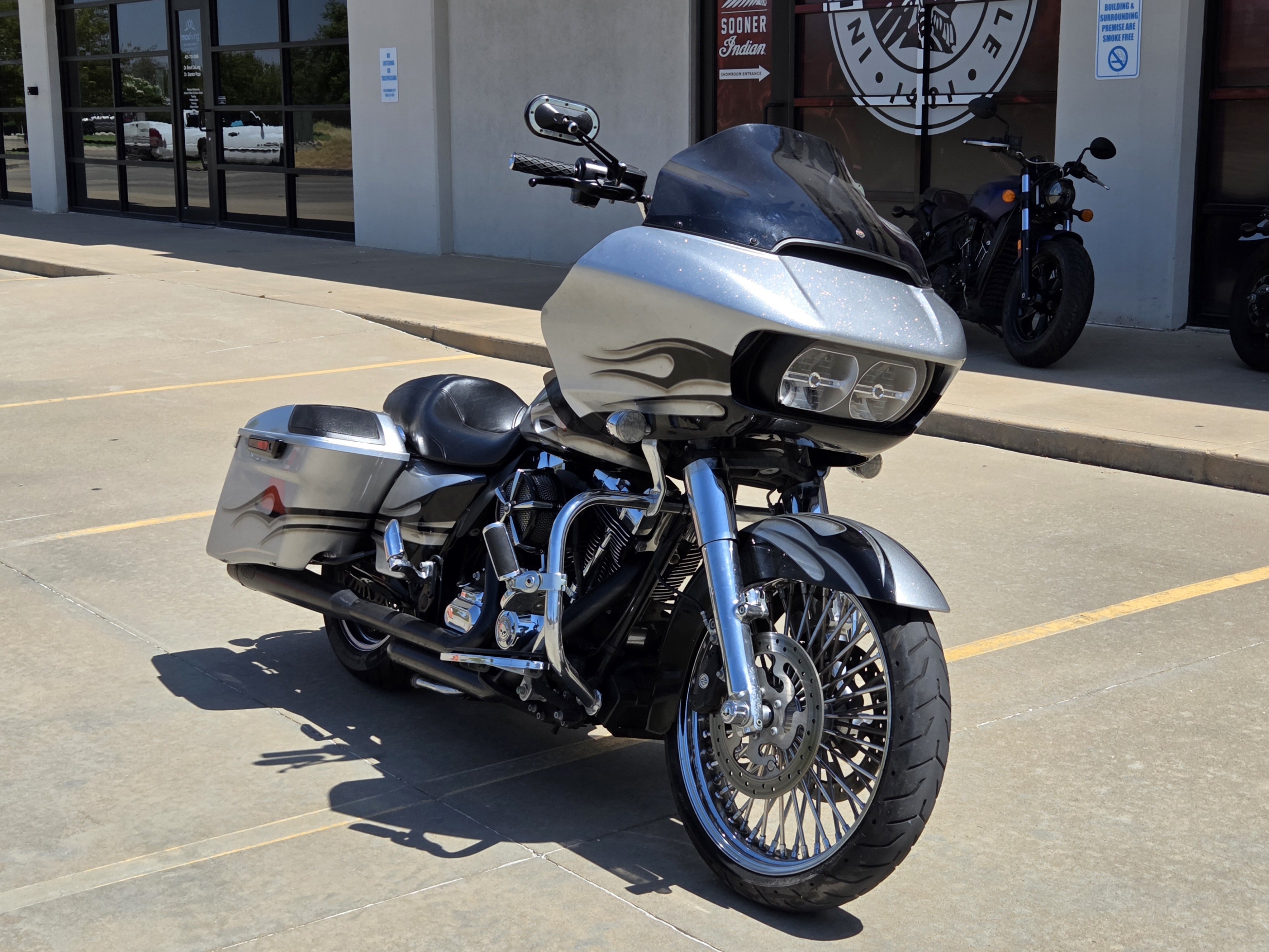 2015 Harley-Davidson Road Glide® Special 2