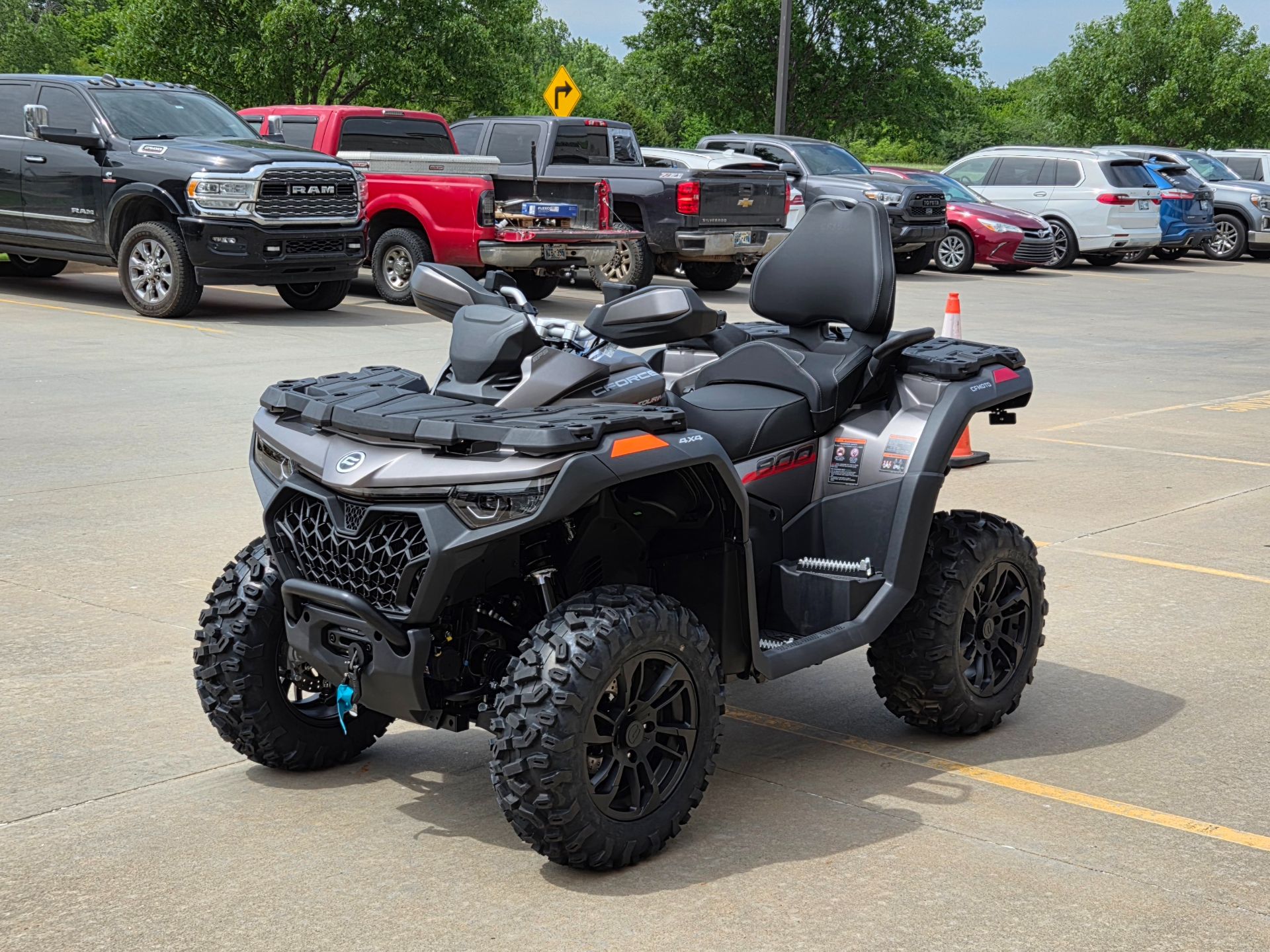 2026  CFORCE 800 Touring 4