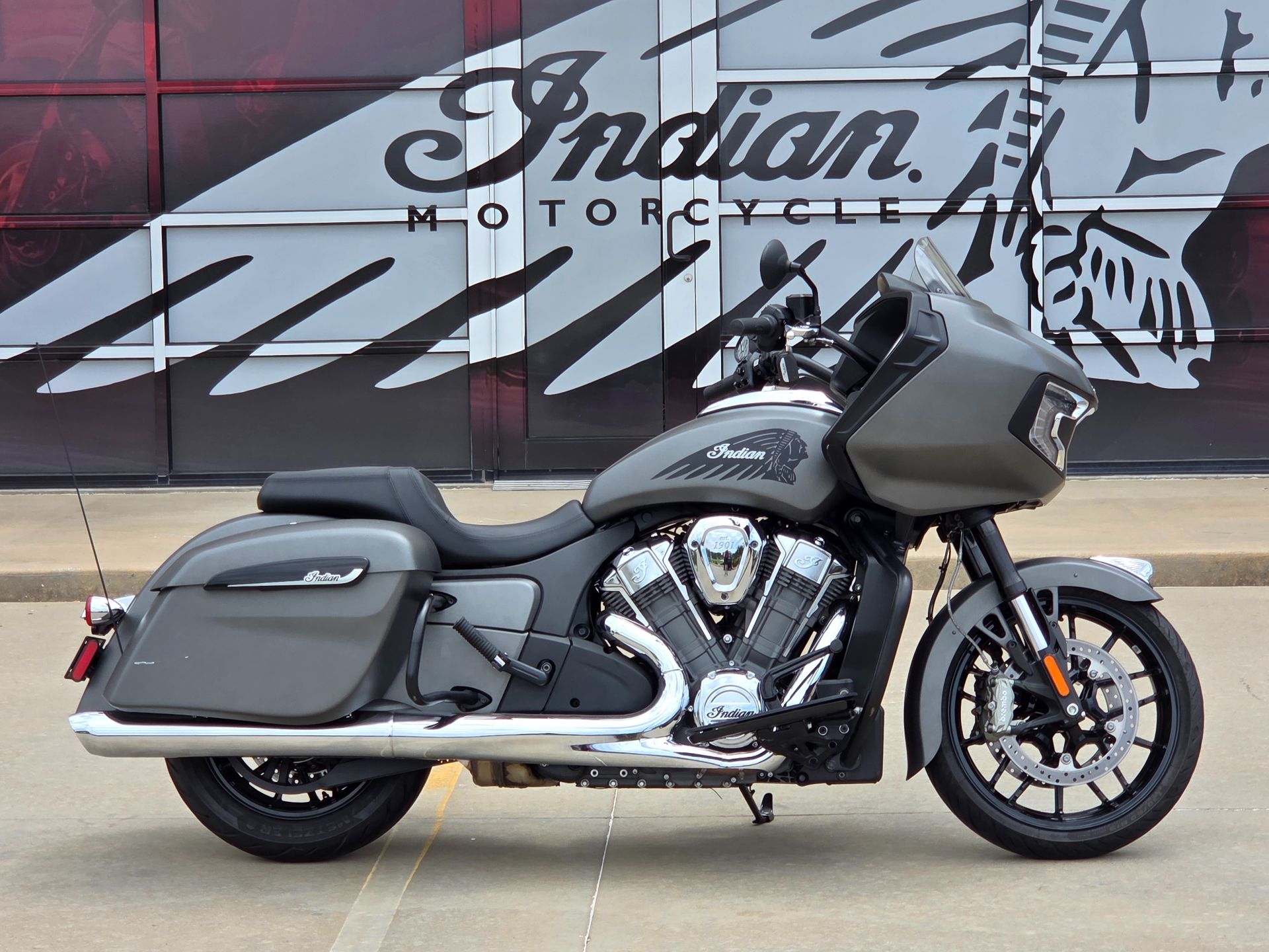 2023 Indian Motorcycle Challenger®