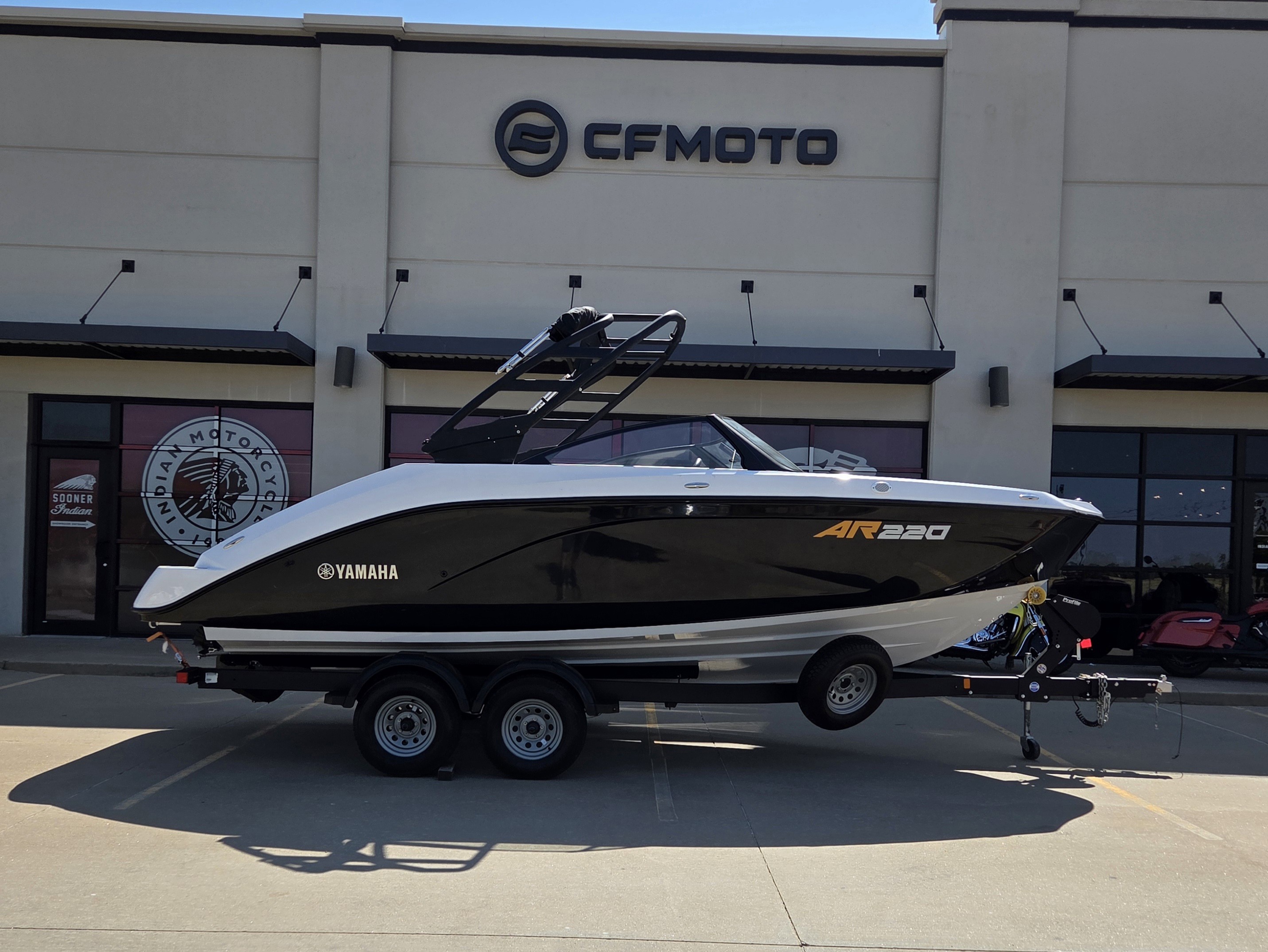 2024 Yamaha AR220