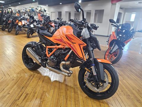 2026 KTM 1390 Super Duke R EVO — photo 1 of 31