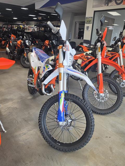 2026 KTM 500 EXC-F 6Days — photo 1 of 21