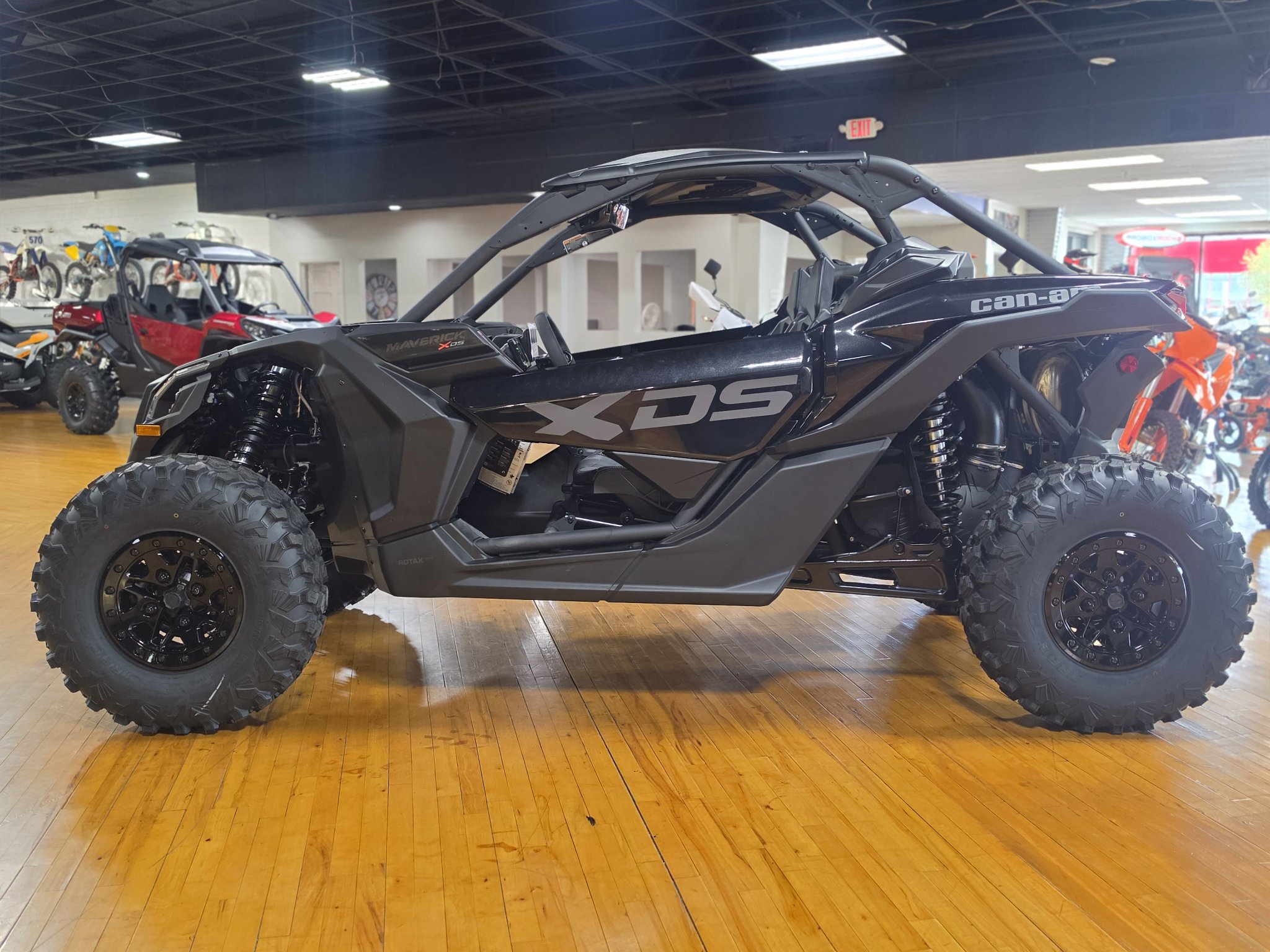 2026 Can-Am™ Maverick X3 X DS TURBO RR 4