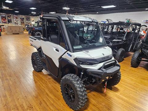 2026 Can-Am Defender Limited HD11 — photo 1 of 22