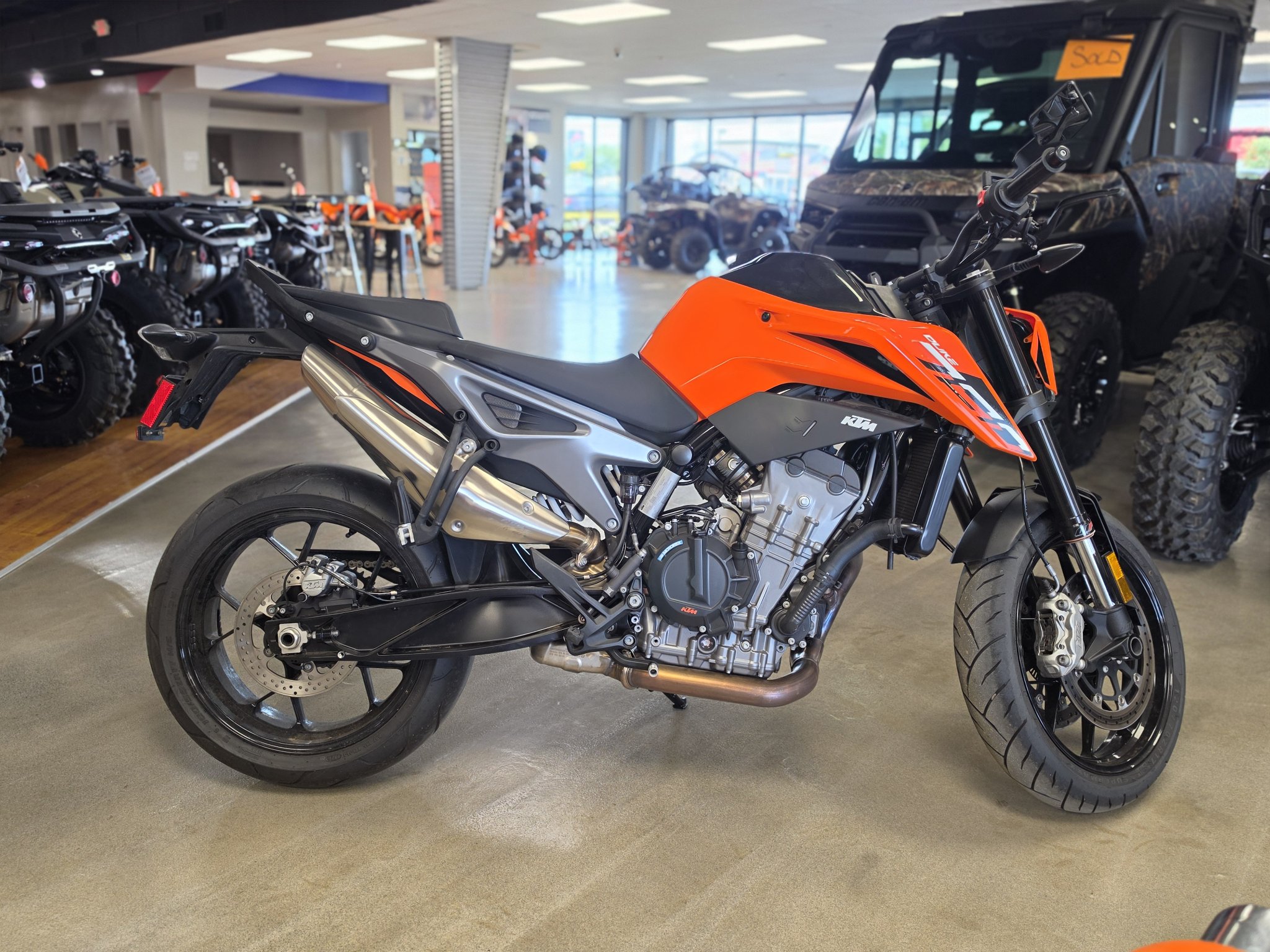 2024 KTM 790 Duke 8