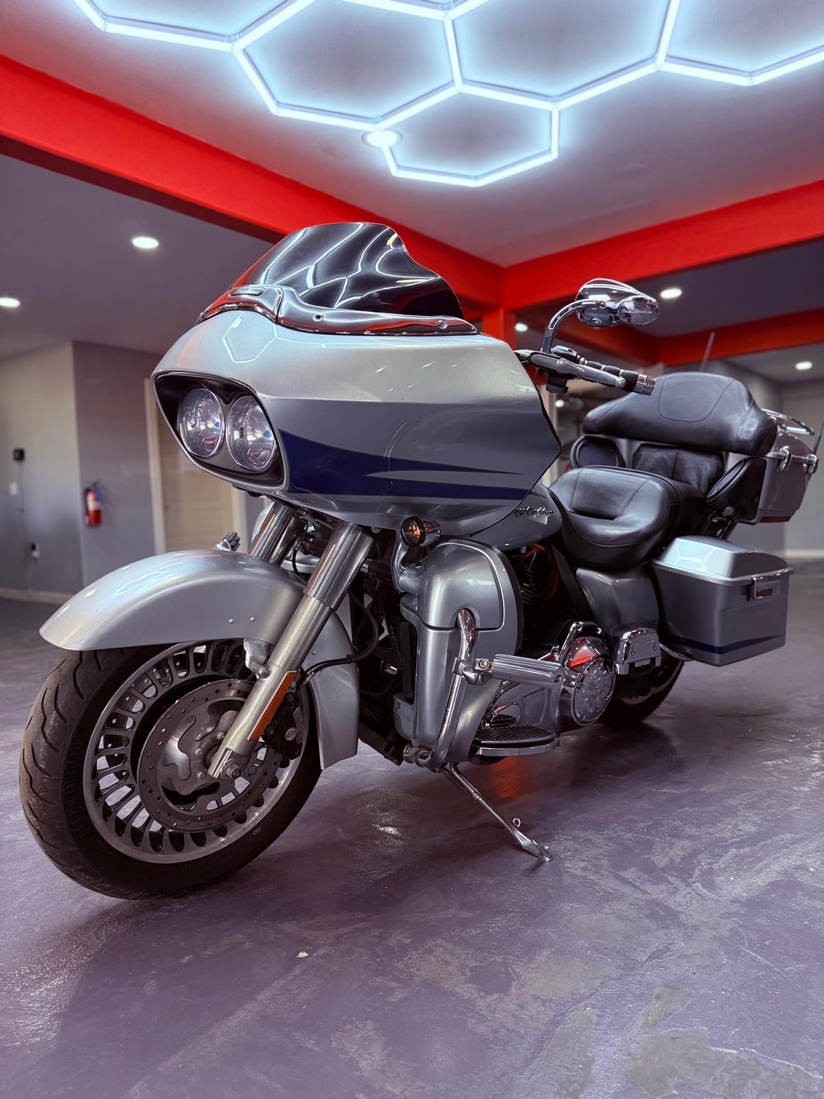 2011 Harley-Davidson Road Glide® Ultra in San Antonio, Texas - Photo 5