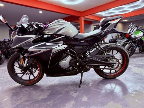 2023 CFMOTO 300SS in San Antonio, Texas - Photo 3