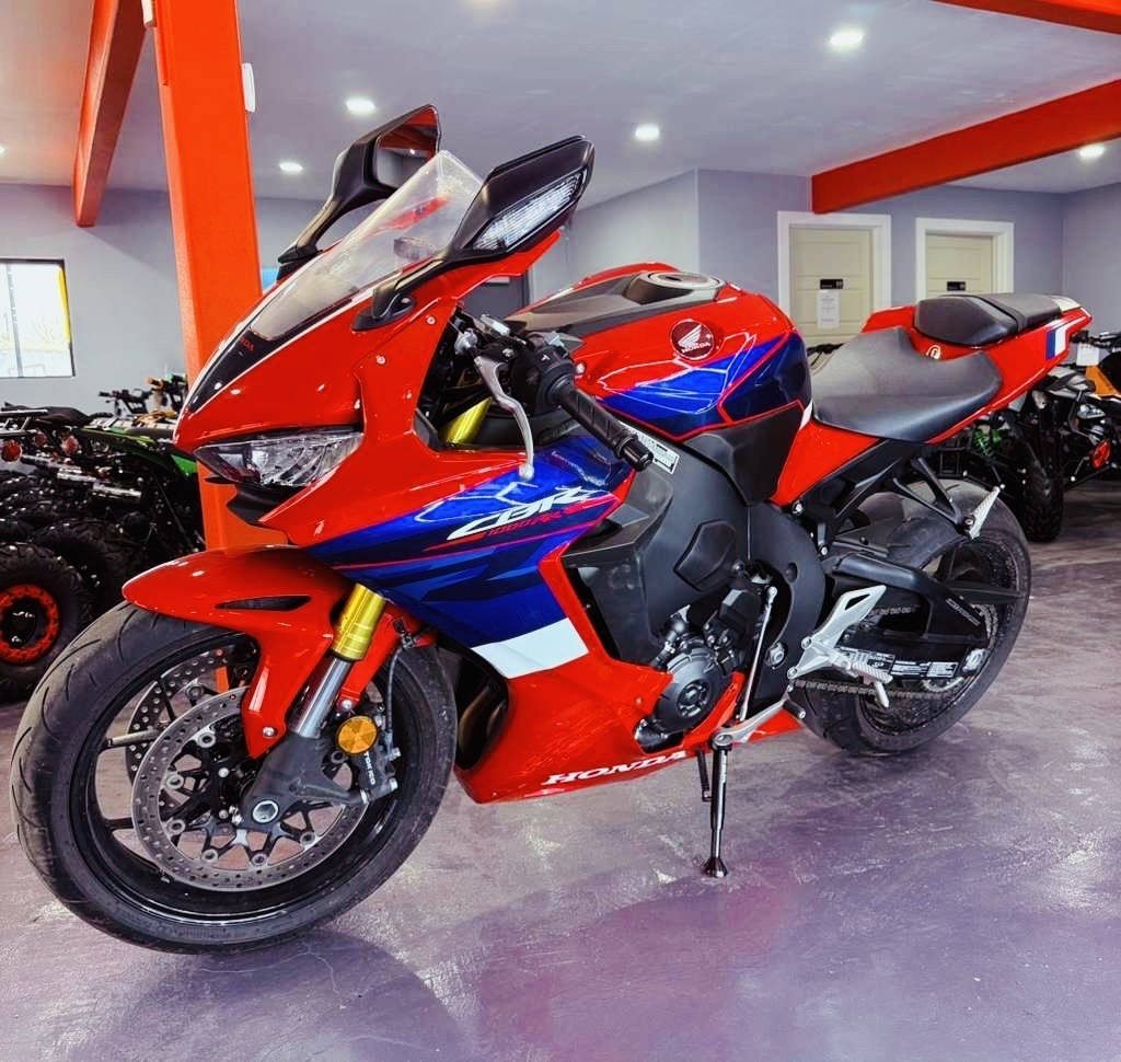 2022 Honda CBR1000RR ABS in San Antonio, Texas - Photo 10
