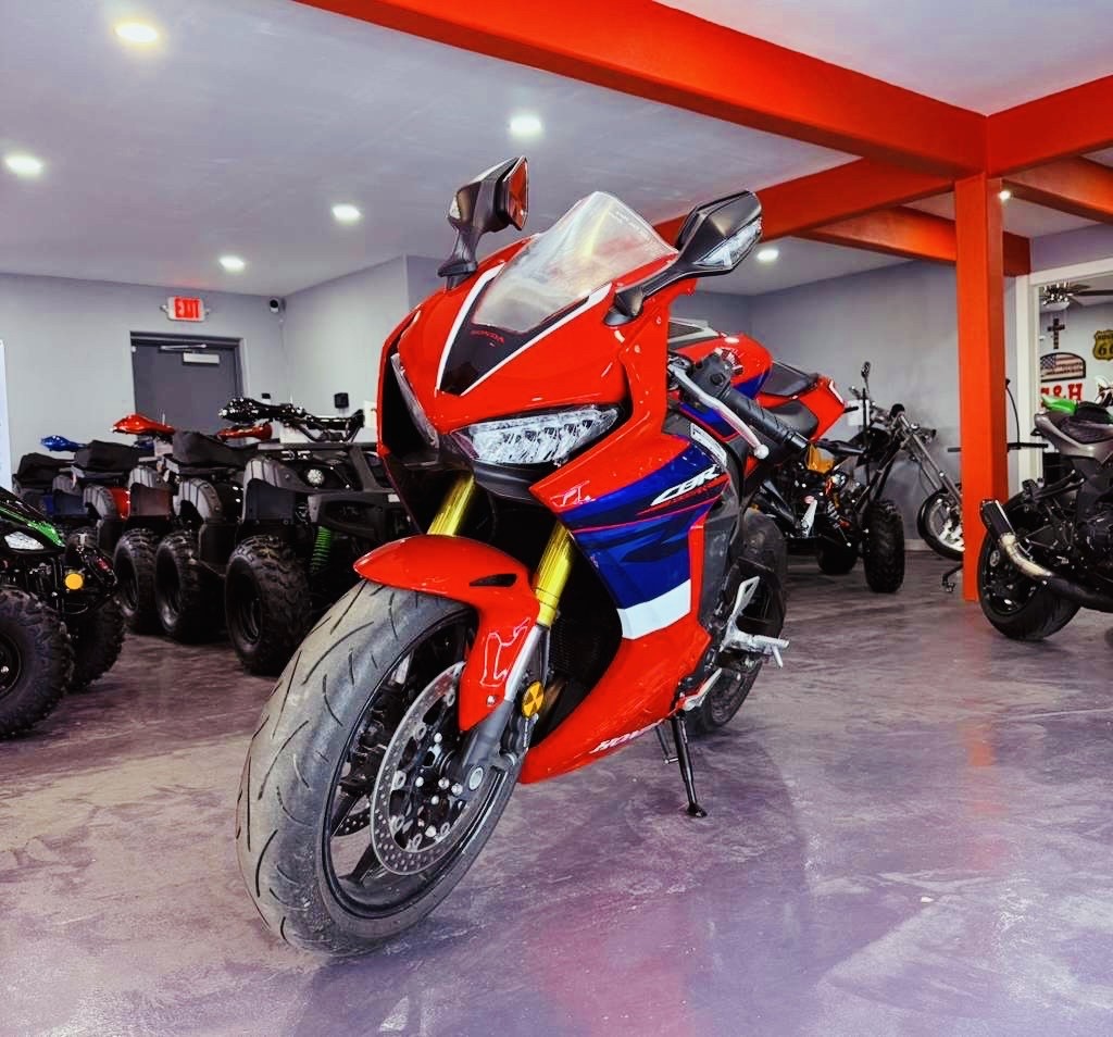 2022 Honda CBR1000RR ABS in San Antonio, Texas - Photo 11