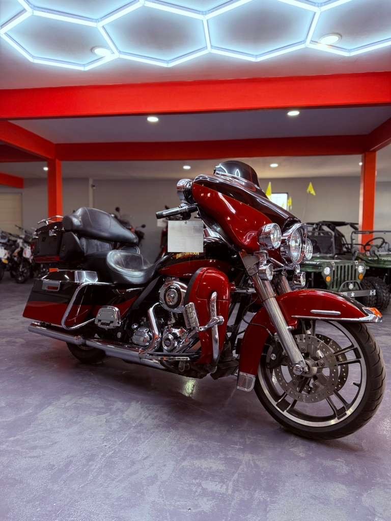 2010 Harley-Davidson Electra Glide® Ultra Limited in San Antonio, Texas - Photo 12