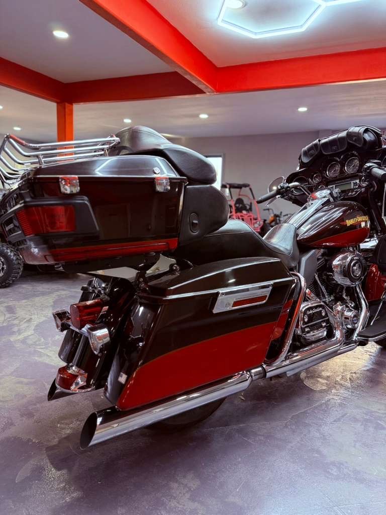 2010 Harley-Davidson Electra Glide® Ultra Limited in San Antonio, Texas - Photo 15