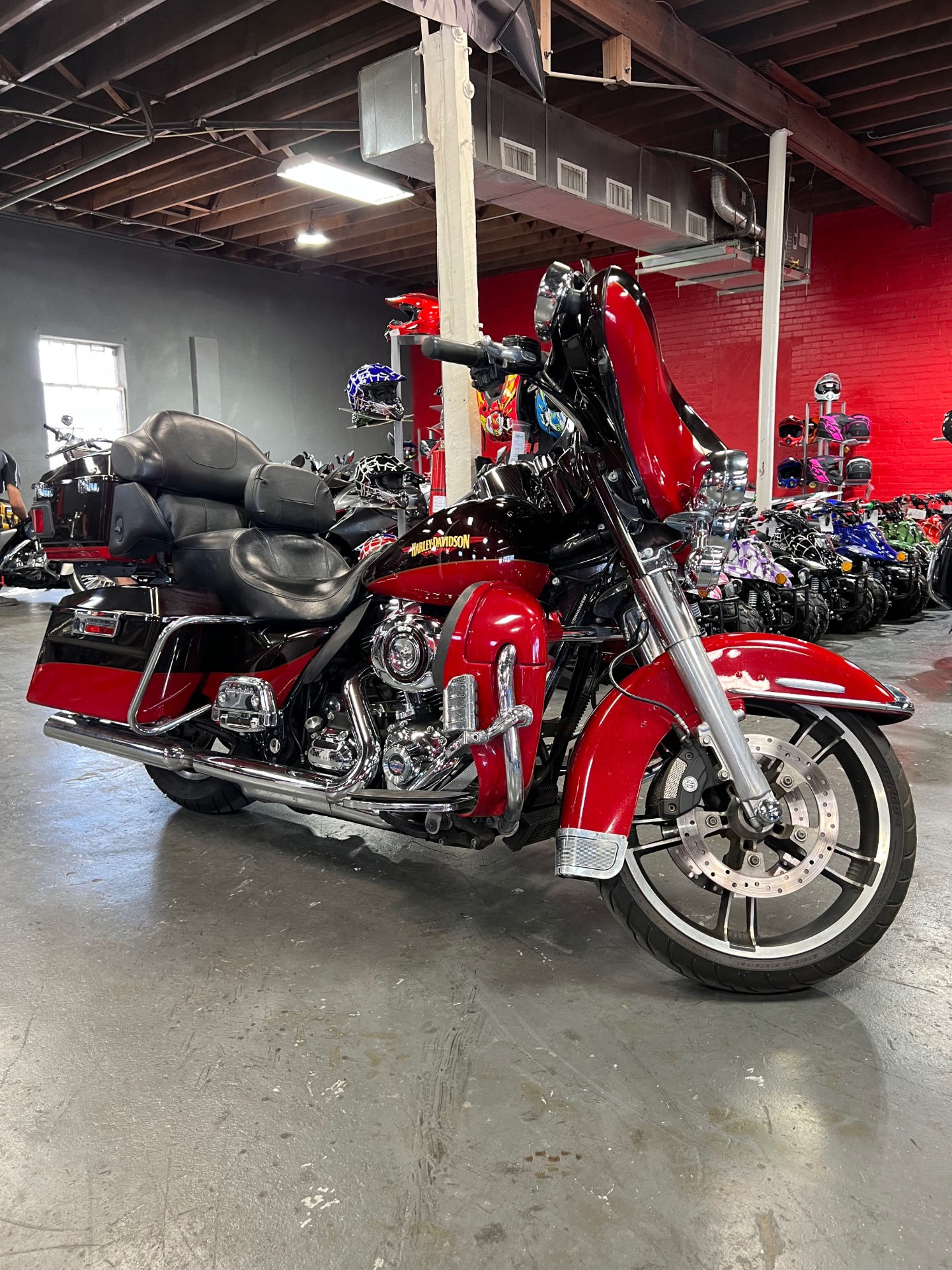 2010 Harley-Davidson Electra Glide® Ultra Limited in San Antonio, Texas - Photo 8
