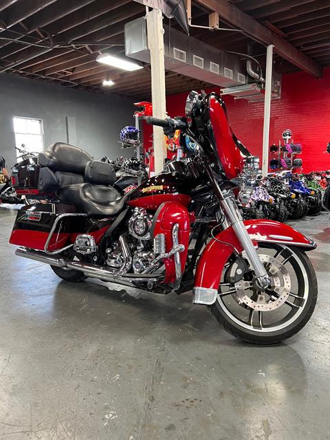 2010 Harley-Davidson Electra Glide® Ultra Limited in San Antonio, Texas - Photo 8