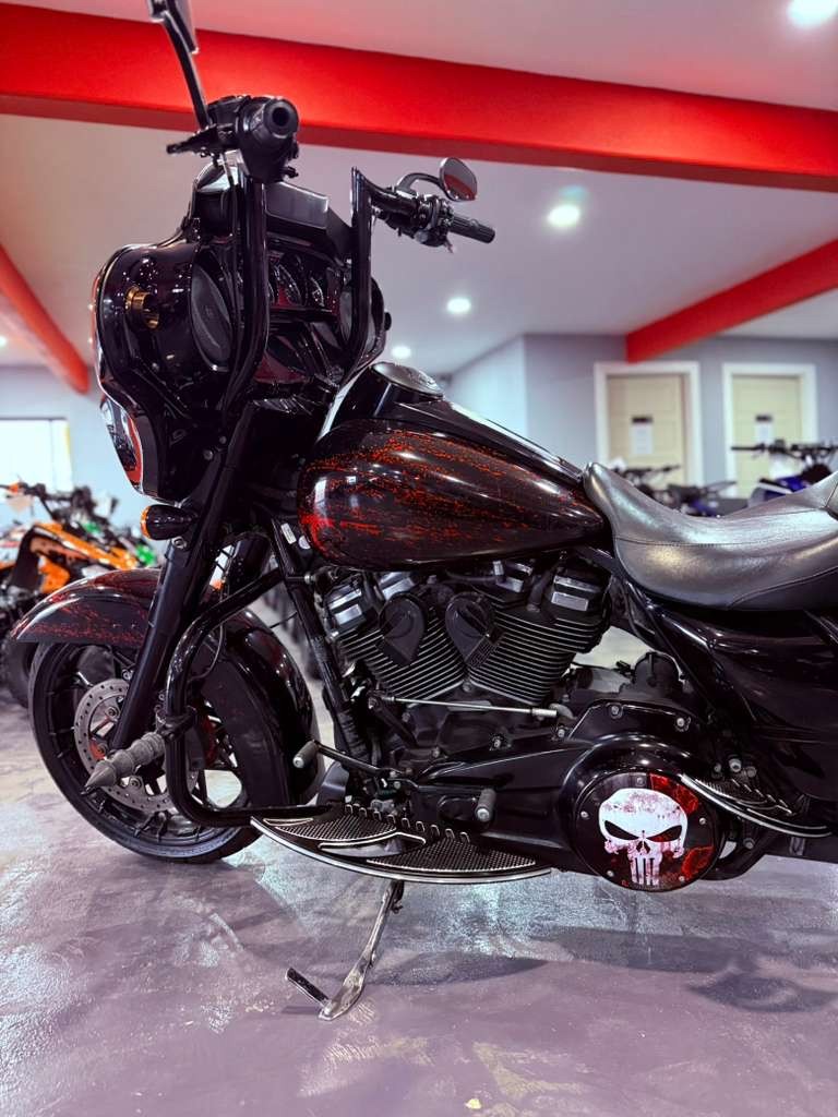 2020 Harley-Davidson Street Glide® Special in San Antonio, Texas - Photo 2