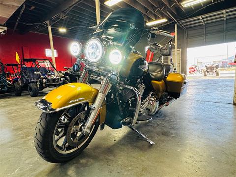 2017 Harley-Davidson Road King® Special in San Antonio, Texas - Photo 3