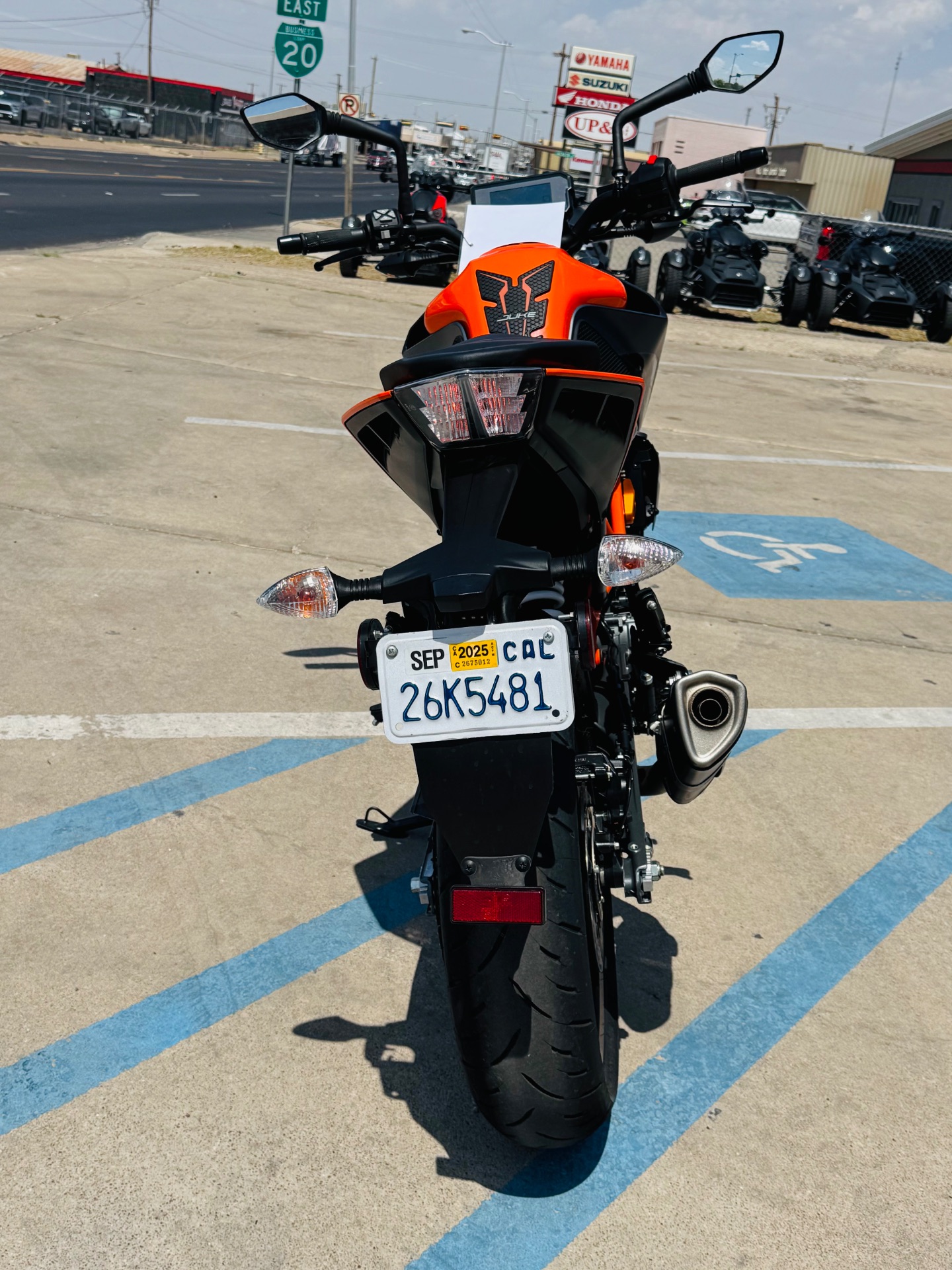2023 KTM 390 Duke in San Antonio, Texas - Photo 11