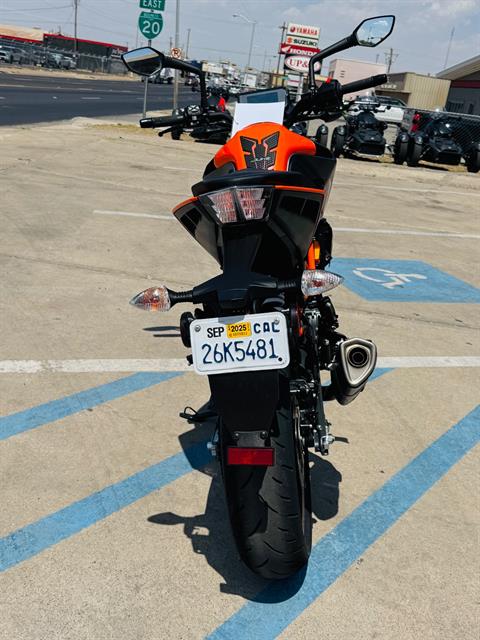 2023 KTM 390 Duke in San Antonio, Texas - Photo 11
