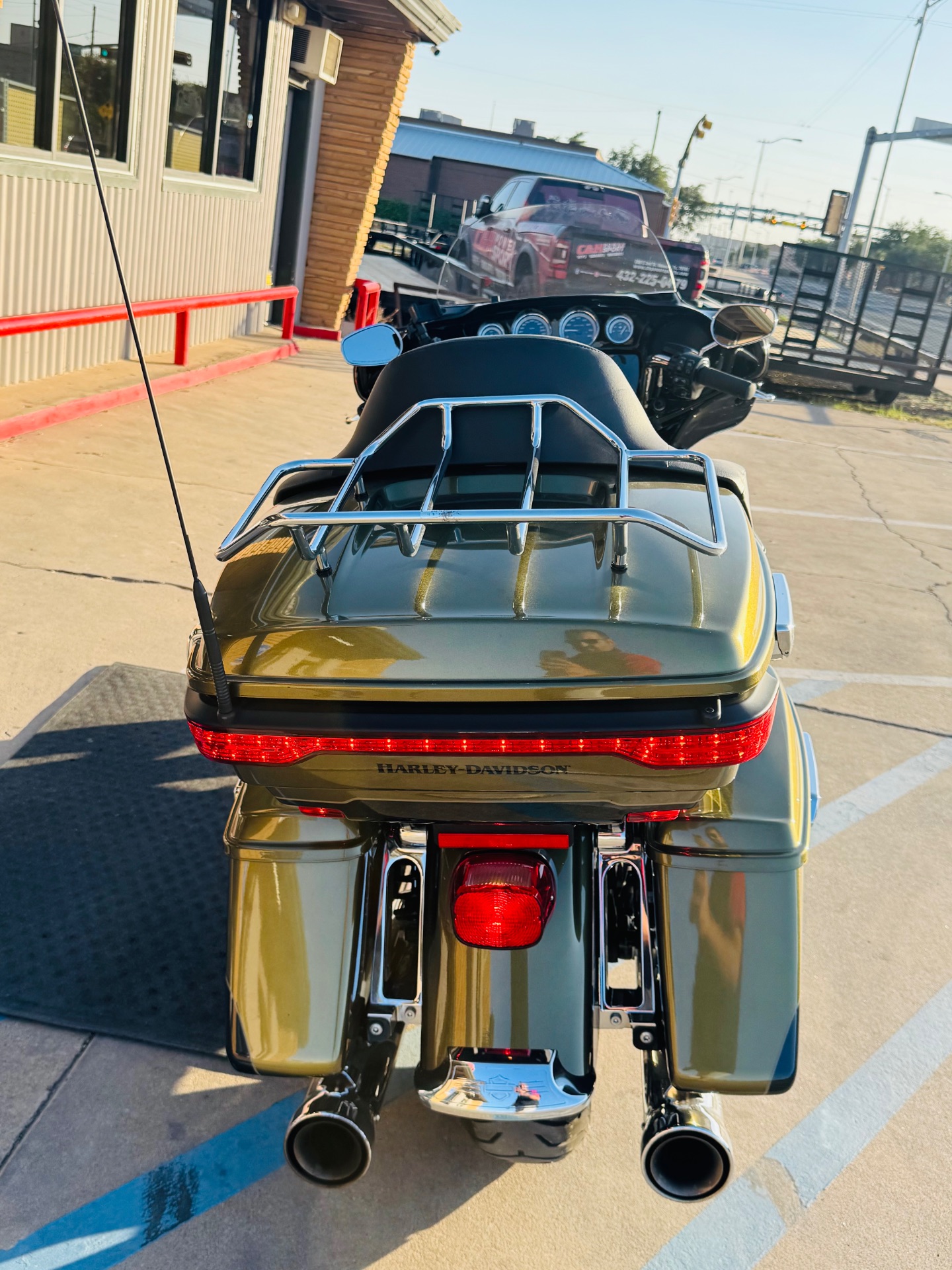 2018 Harley-Davidson Electra Glide® Ultra Classic® in San Antonio, Texas - Photo 4