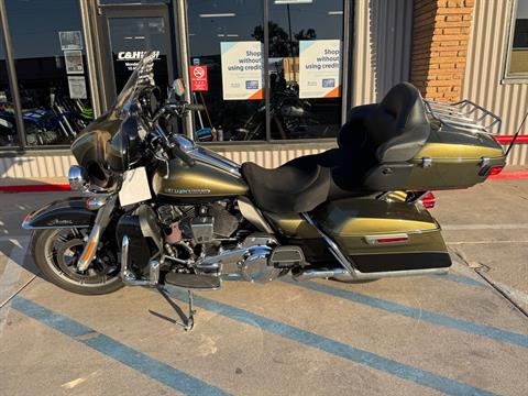 2018 Harley-Davidson Electra Glide® Ultra Classic® in San Antonio, Texas - Photo 6