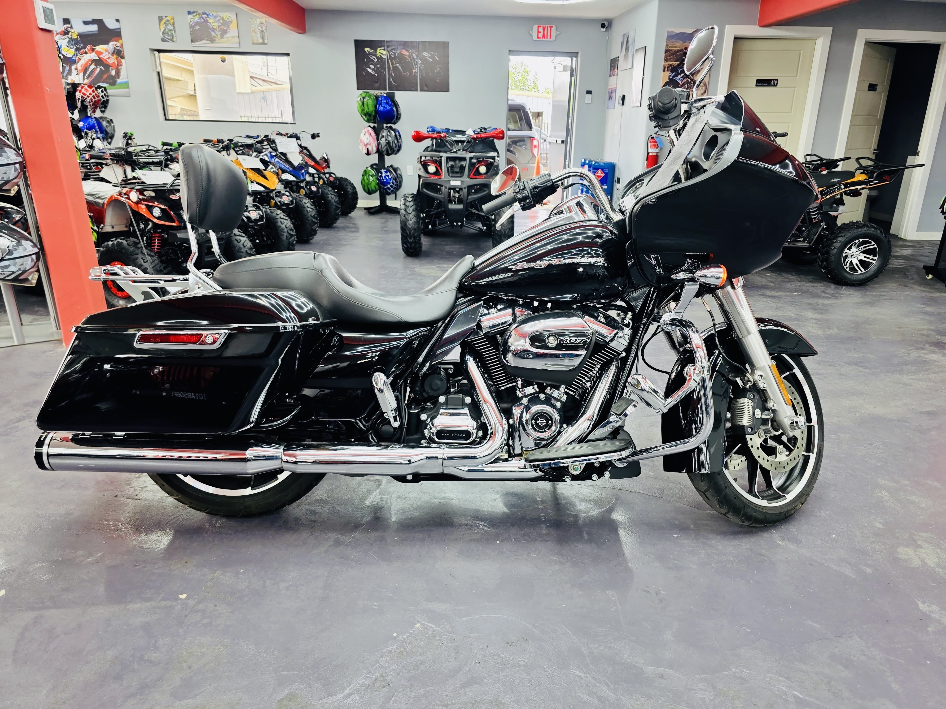 2020 Harley-Davidson Road Glide® 1