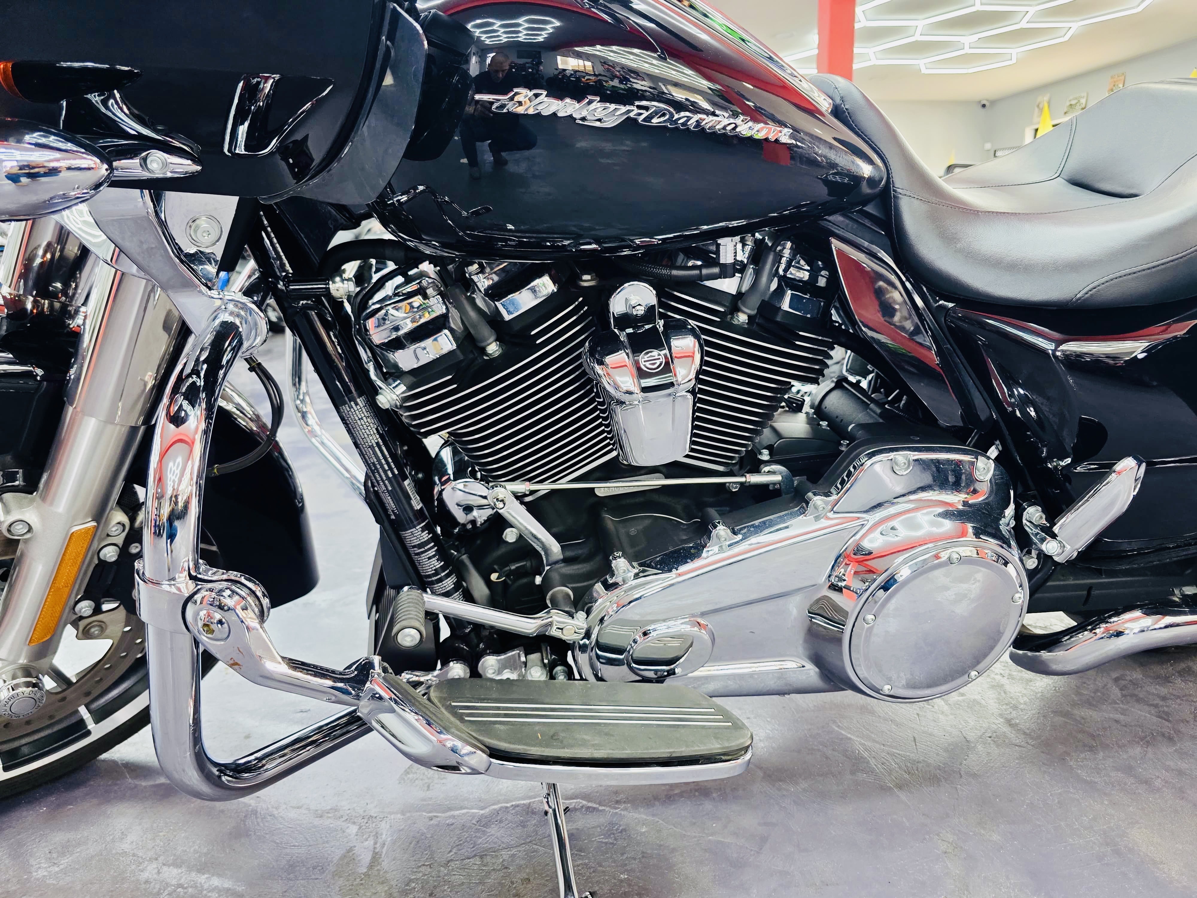 2020 Harley-Davidson Road Glide® 12
