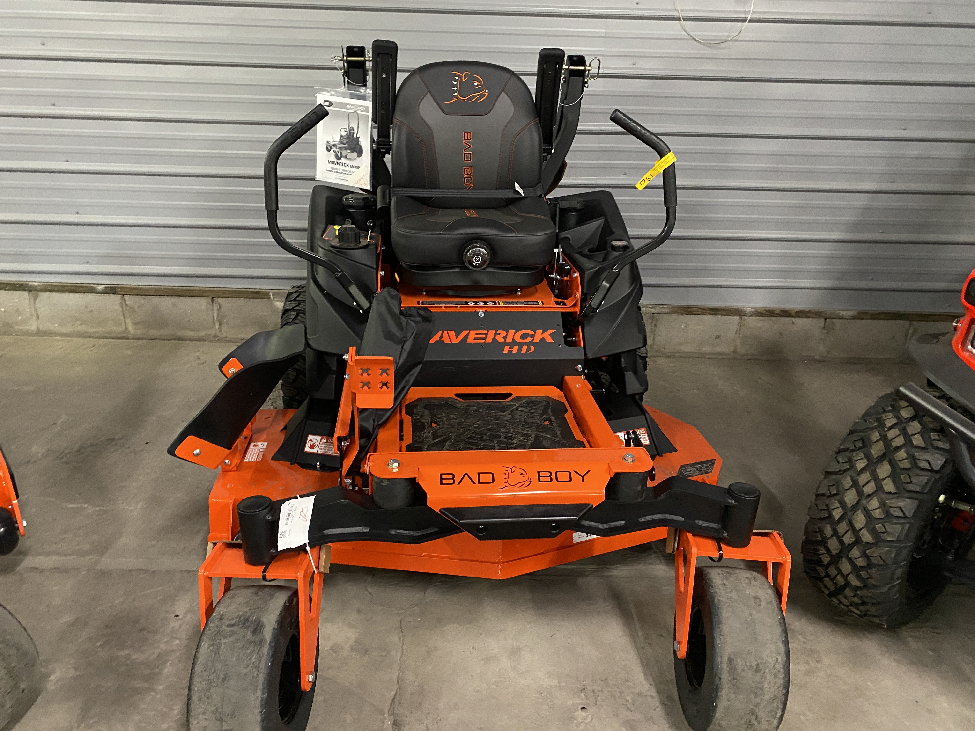 パウパット 2026 Bad Boy Mowers Maverick HD 42 in. Kawasaki FX691V 22 hp Lawn