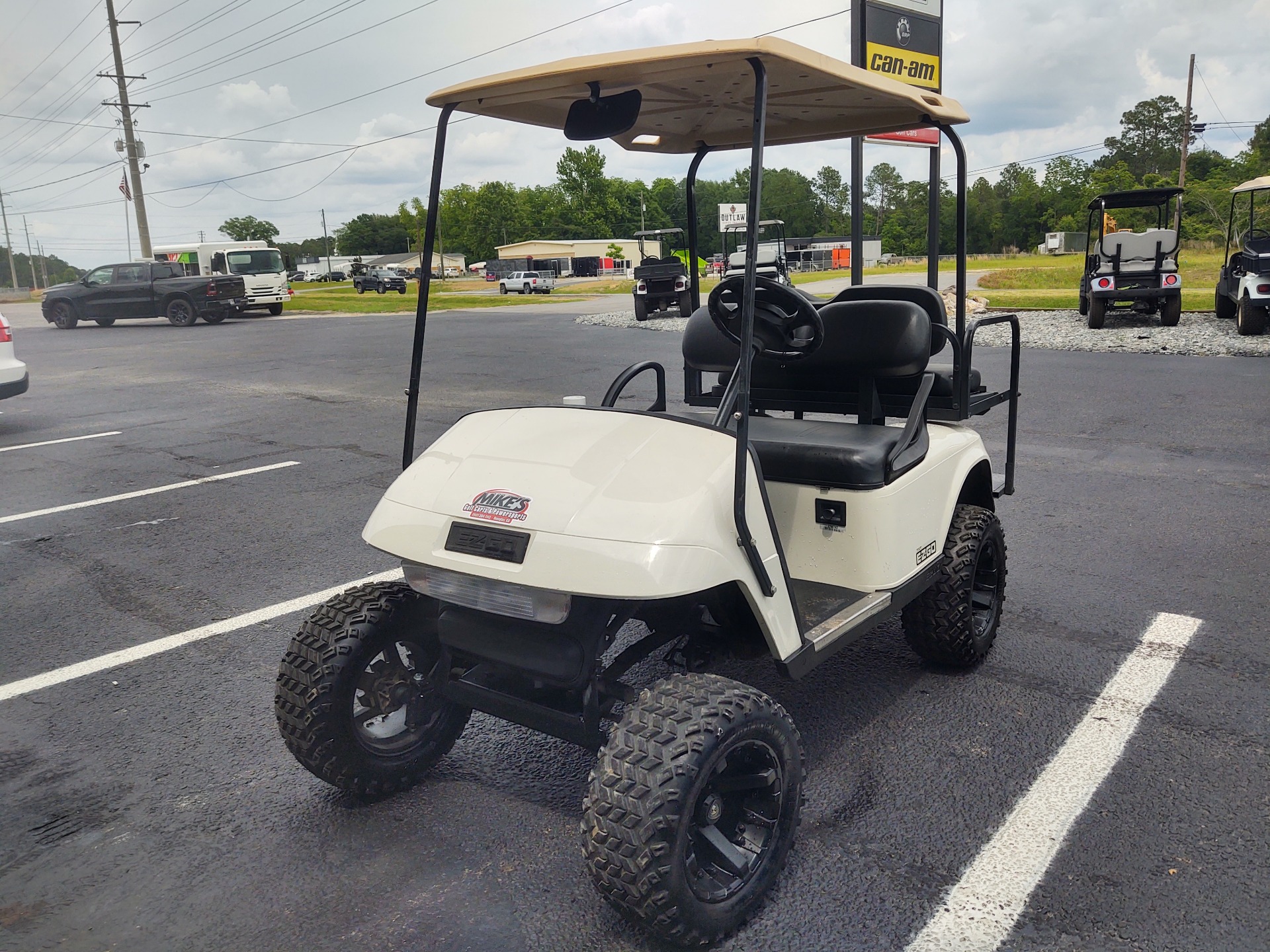 2011 EZGO TXT